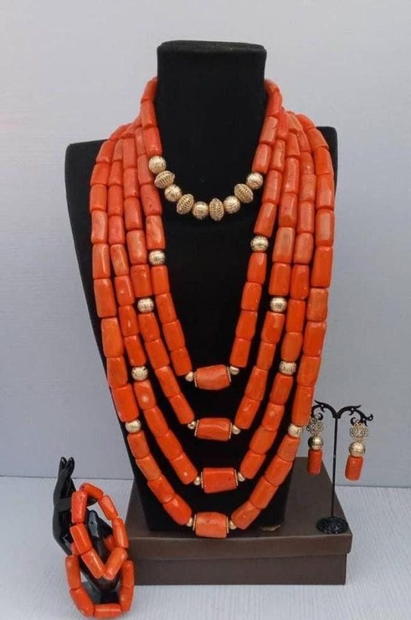 Heavy Coral Bead Set (Traditional Necklace)